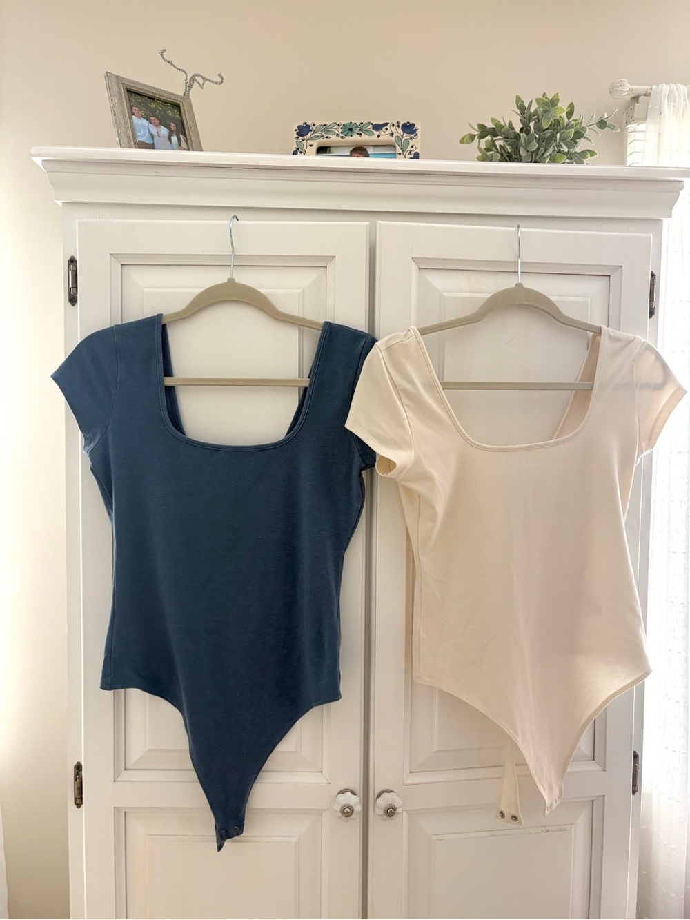 Bundle of two American eagle fitted scoop neck body suits